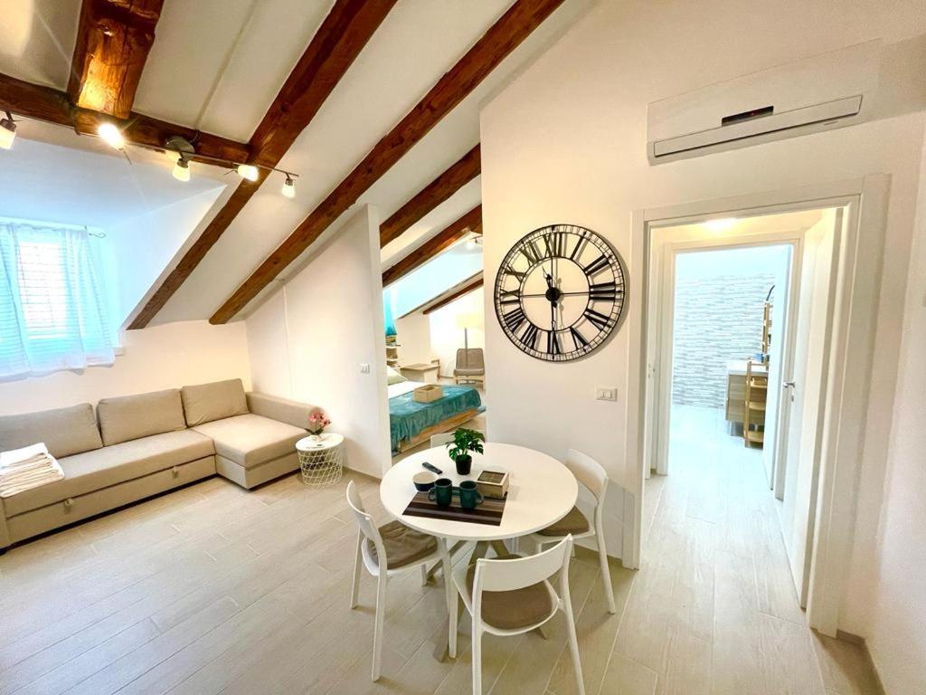 Perfect Stay Apartments Trieste Ngoại thất bức ảnh